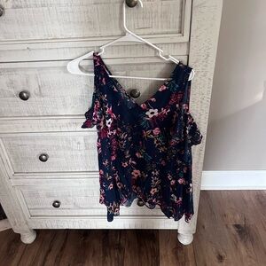 Floral top